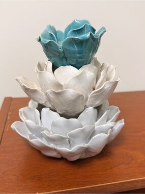 Set of 3 Ceramic Lotus Flower Bowls | White & Teal Floral Decorative Nesting Bow